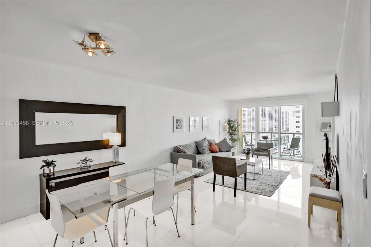 19370 Collins Ave, Unit 1504, Sunny Isles Beach, FL 33160 Photo