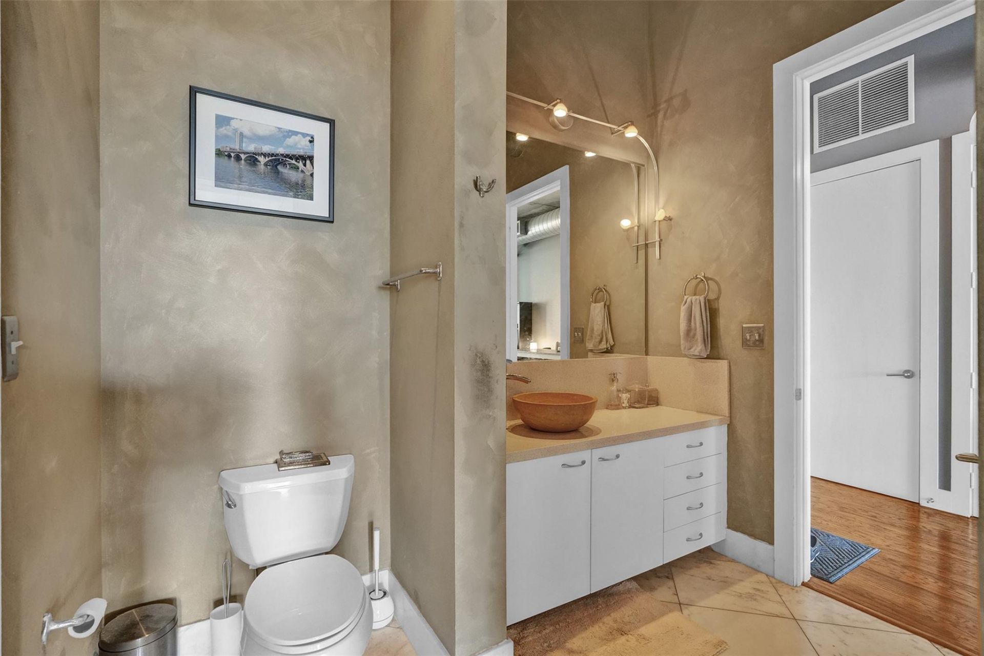 410 NW 1st Avenue, Unit 604, Fort Lauderdale, FL 33301 Photo