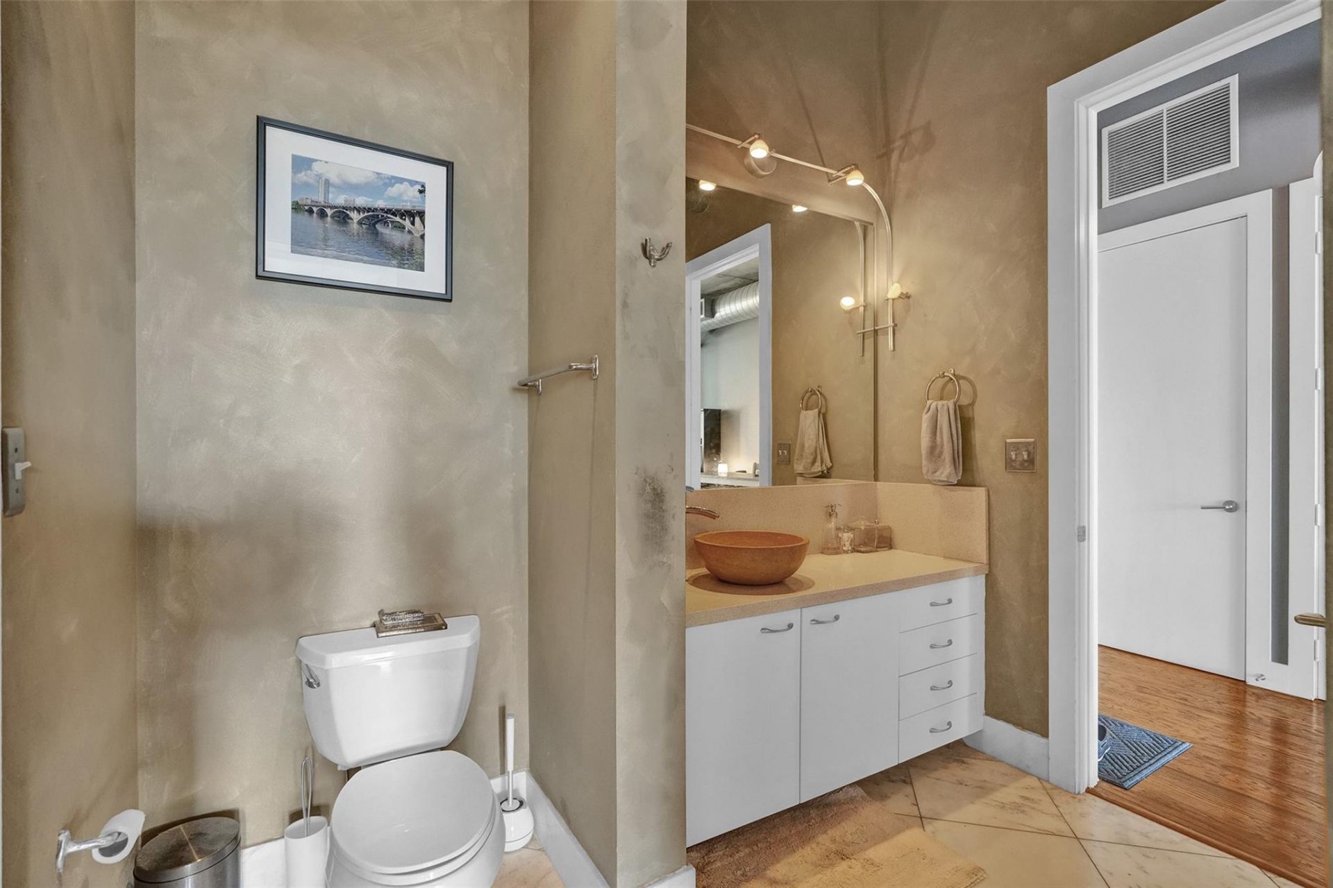 410 NW 1st Avenue, Unit 604, Fort Lauderdale, FL 33301 Photo