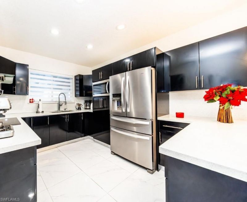 9365 SW 44th St , Miami, FL 33165 Photo