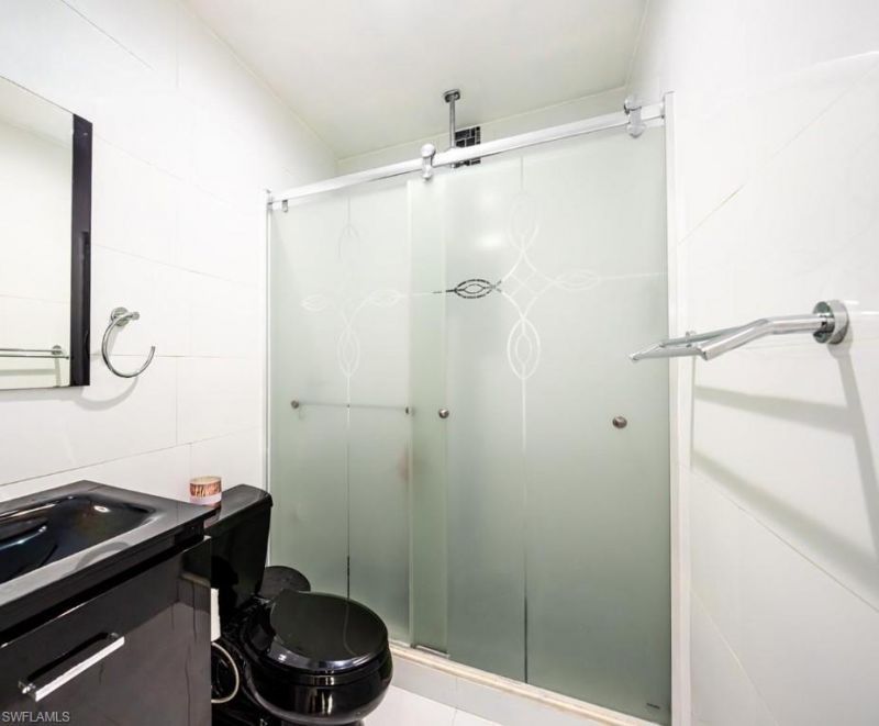 9365 SW 44th St , Miami, FL 33165 Photo