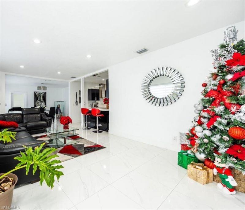 9365 SW 44th St , Miami, FL 33165 Photo