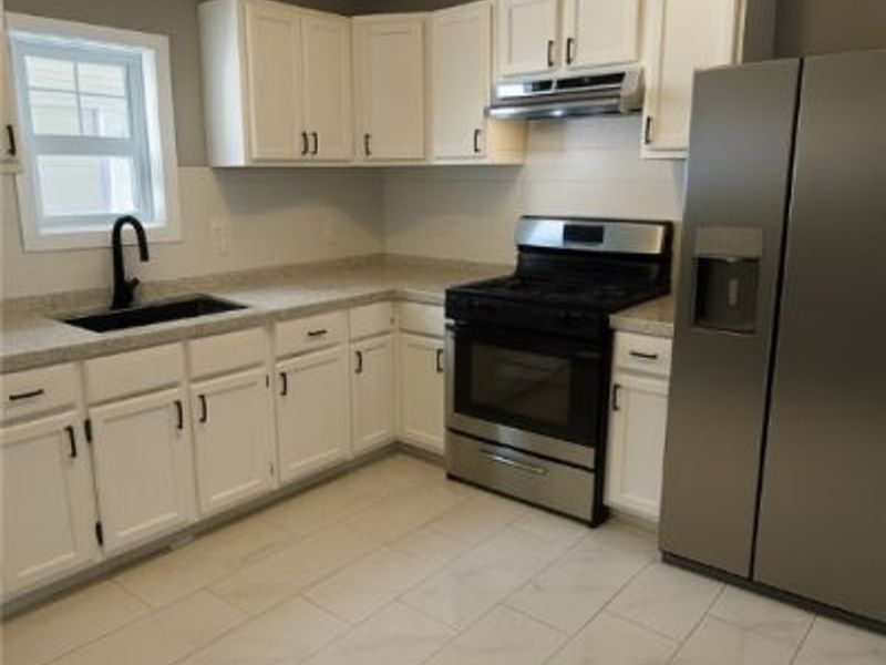 935 W 22nd Street, Lorain, OH 44052 Photo 5