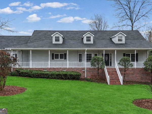 4003 Garden Lakes Parkway NW, Rome, GA 30165