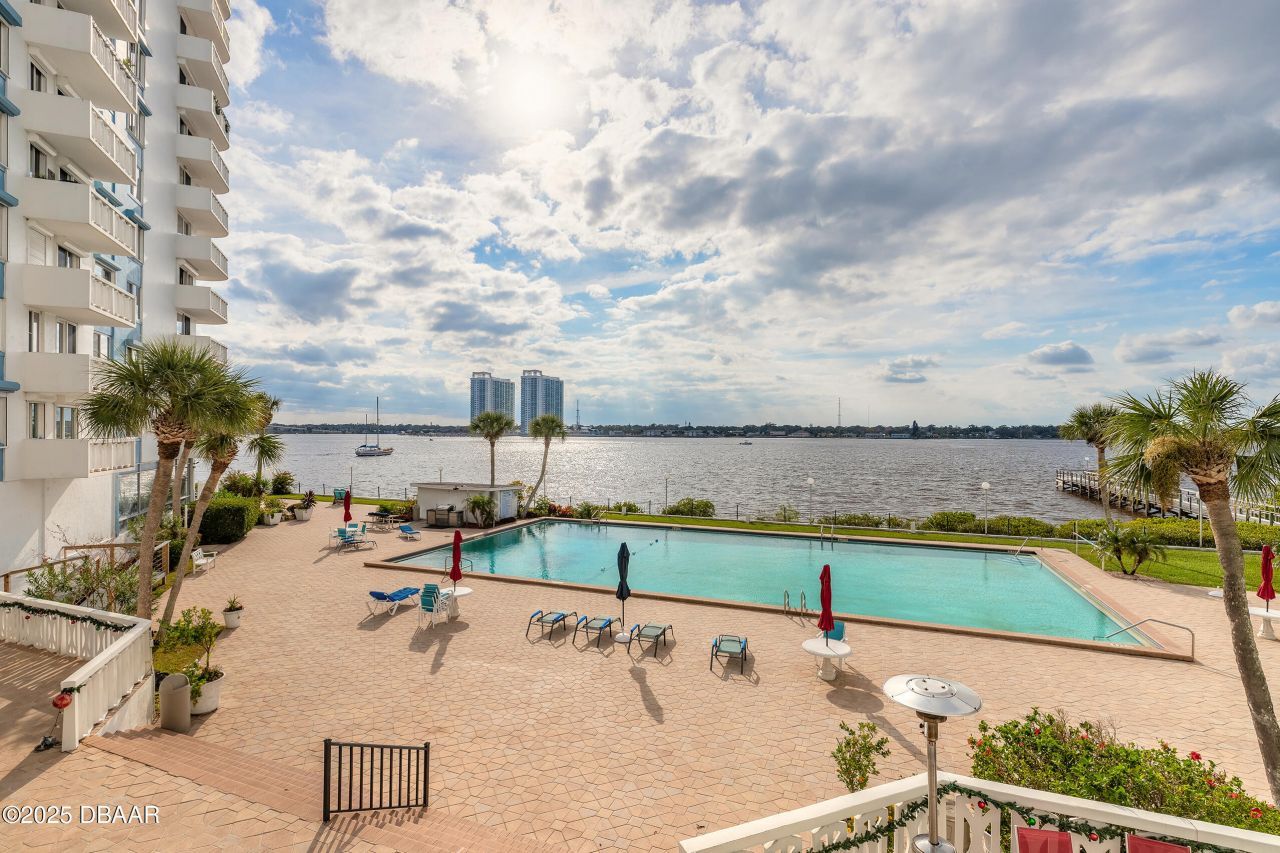 935 N Halifax Avenue, Unit 106, Daytona Beach, FL 32118 Photo