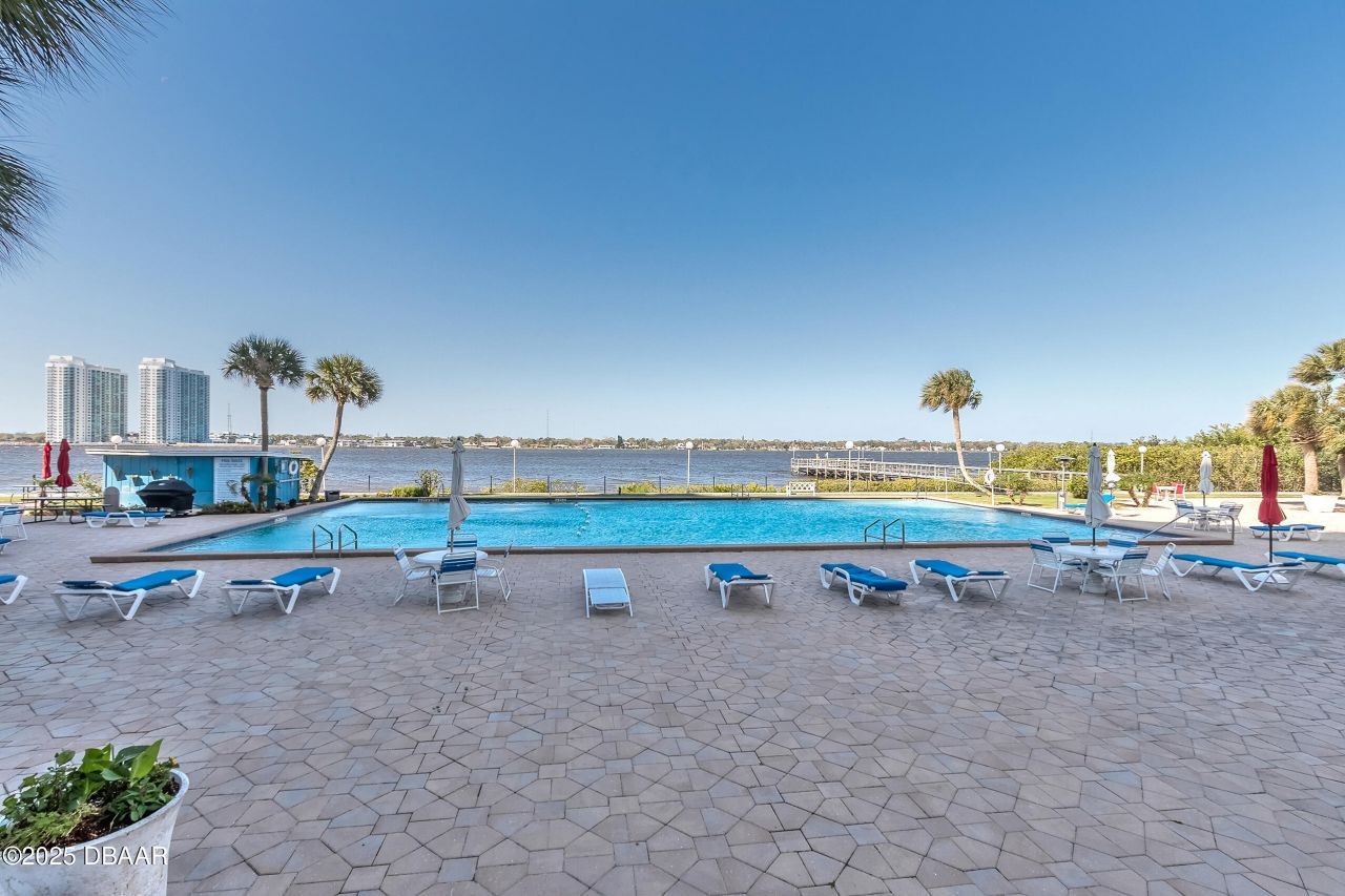935 N Halifax Avenue, Unit 106, Daytona Beach, FL 32118 Photo