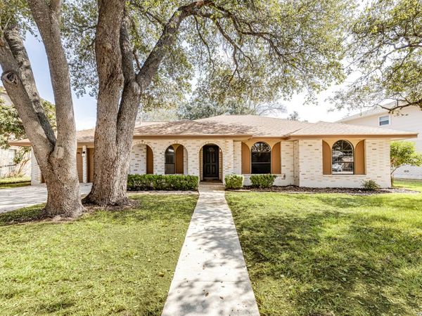 15814 Blue Creek, San Antonio, TX 78232