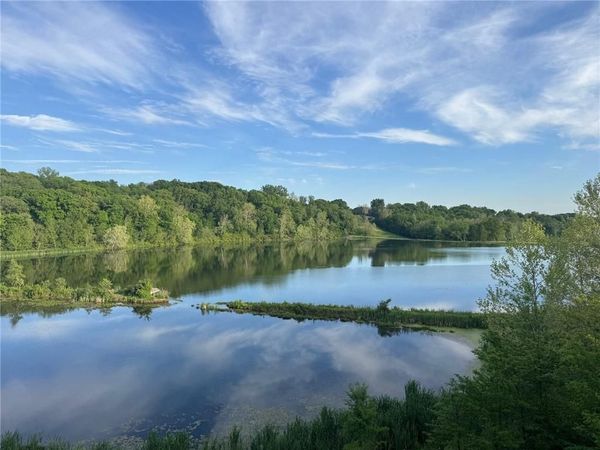 7017 Waters Edge Drive, Parkville, MO 64152