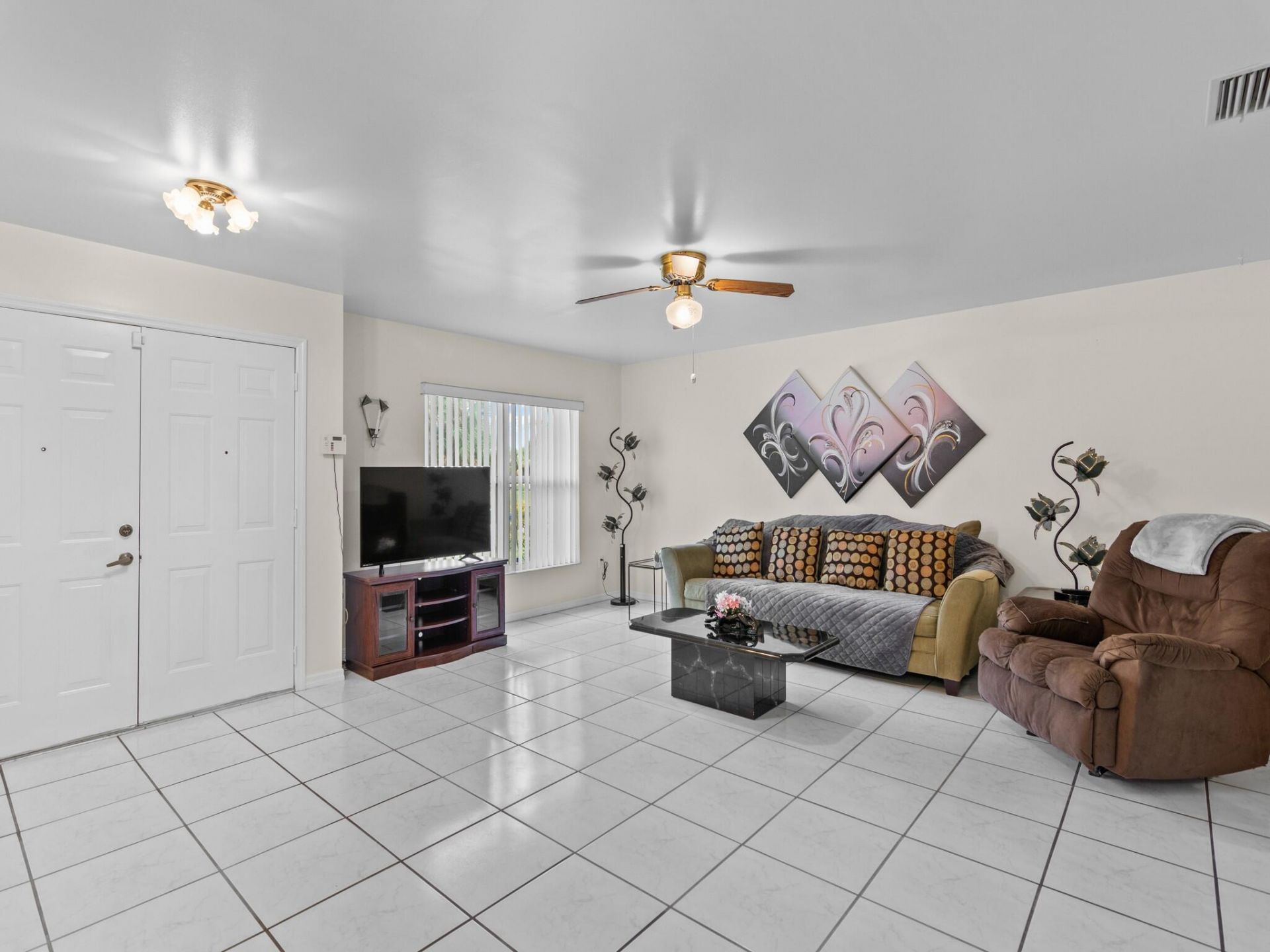 992 Seneca Avenue, Sebastian, FL 32958 Photo