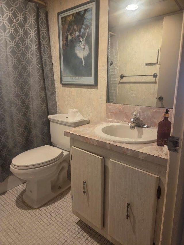 91 Burgundy B, Unit B, Delray Beach, FL 33484 Photo