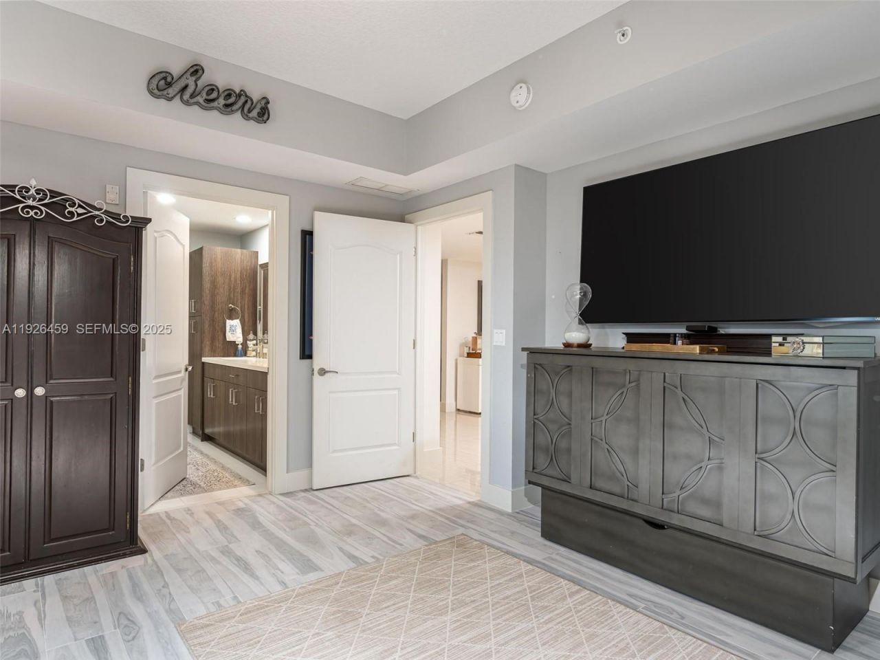 3415 N Ocean Drive, Unit 605, Hollywood, FL 33019 Photo