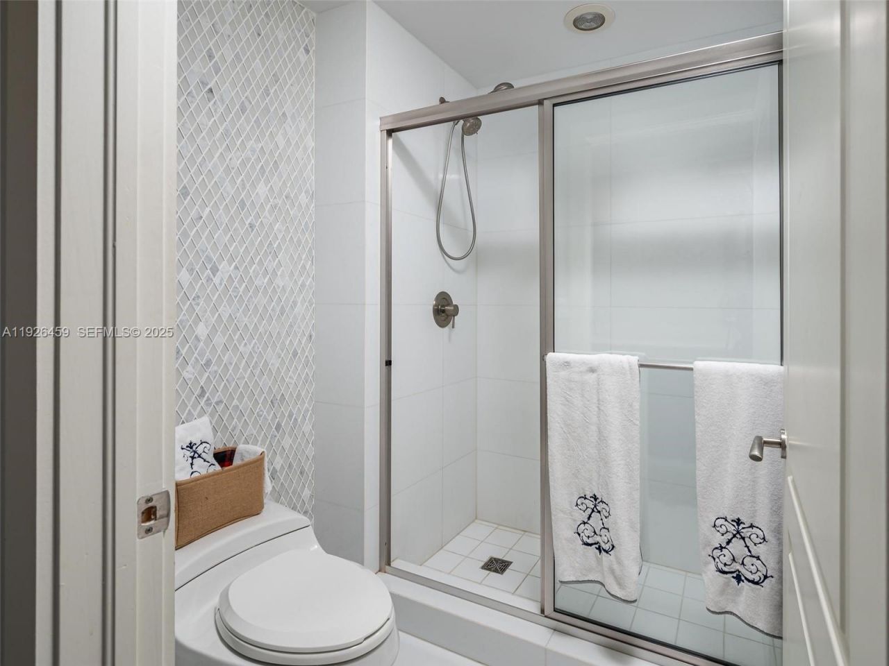 3415 N Ocean Drive, Unit 605, Hollywood, FL 33019 Photo