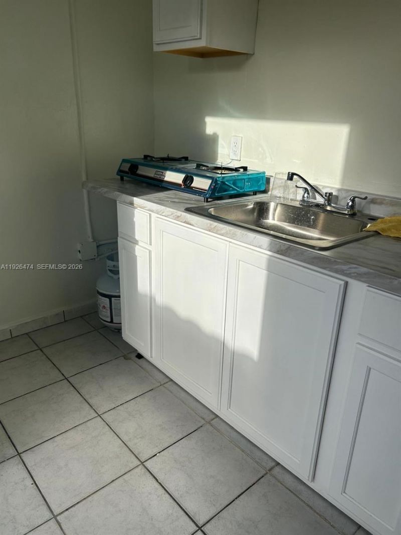 561 E 62nd St, Unit 2, Hialeah, FL 33013 Photo