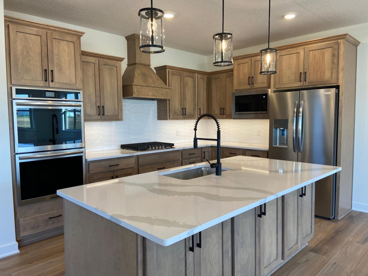 16651 S Manor Road, Eden Prairie, MN 55344 Main Photo