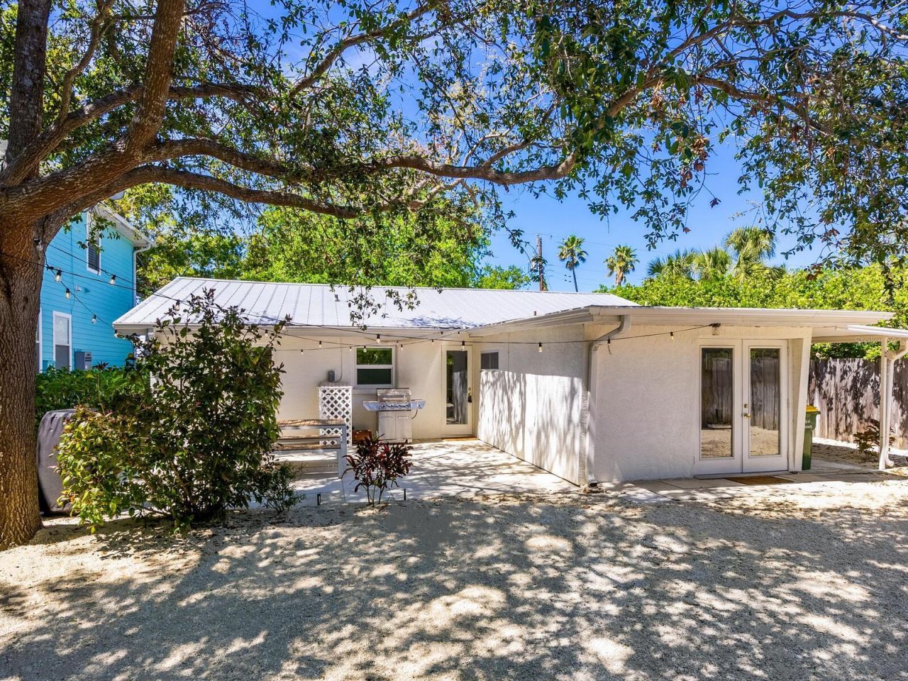 3629 Almeria Avenue, Sarasota, FL 34239 Photo