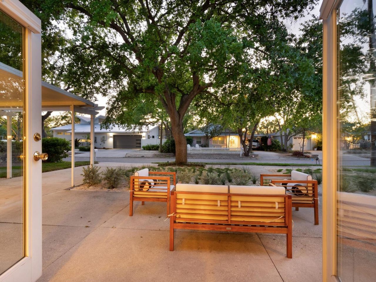 3629 Almeria Avenue, Sarasota, FL 34239 Photo