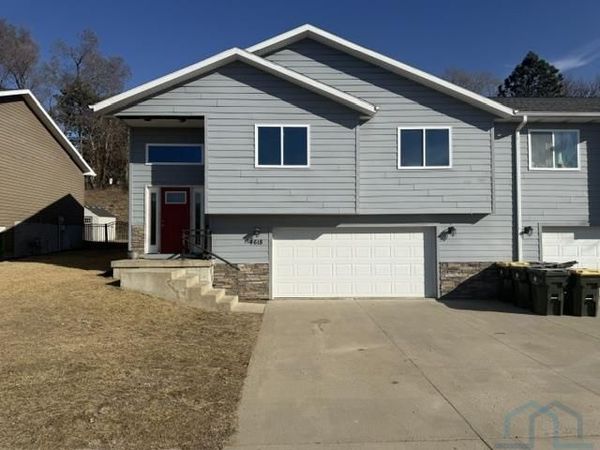 4618 Harrison, Sioux City, IA 51108