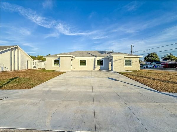 2955 Dunbar AVE, Unit Apt A,  Ap, FORT MYERS, FL 33916