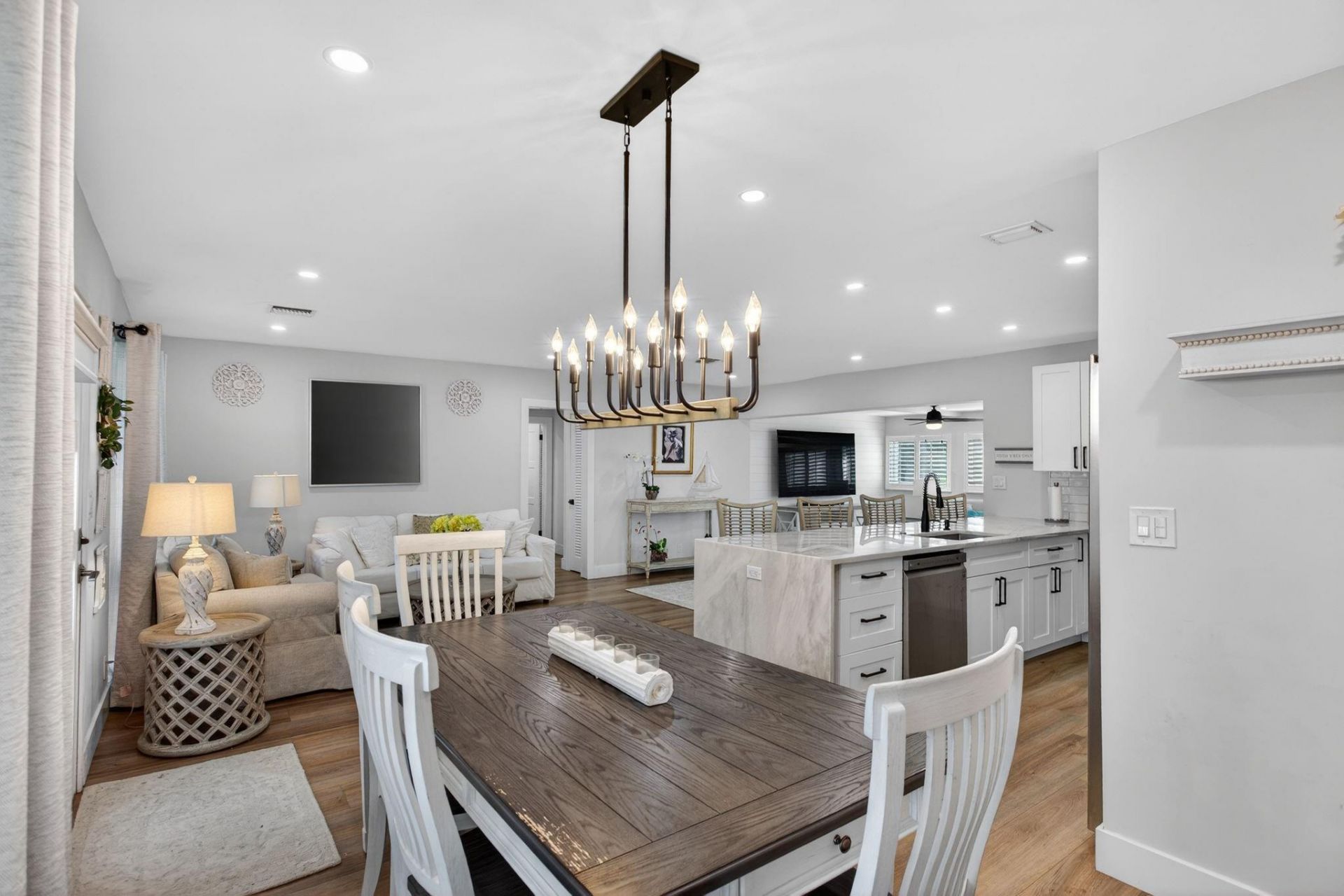 801 SE 9th Avenue, Deerfield Beach, FL 33441 Photo