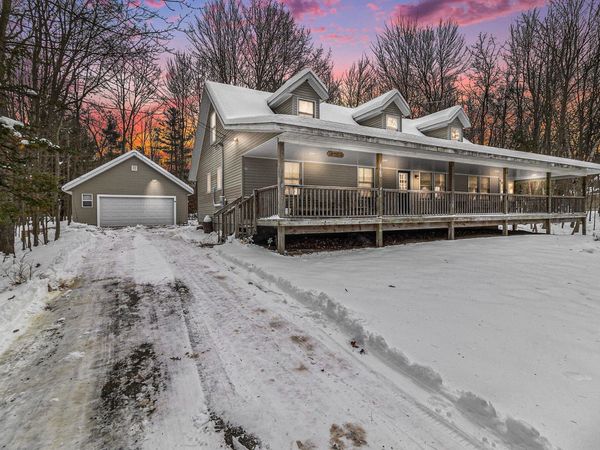 4760 N Lakeshore Drive, Mears, MI 49436
