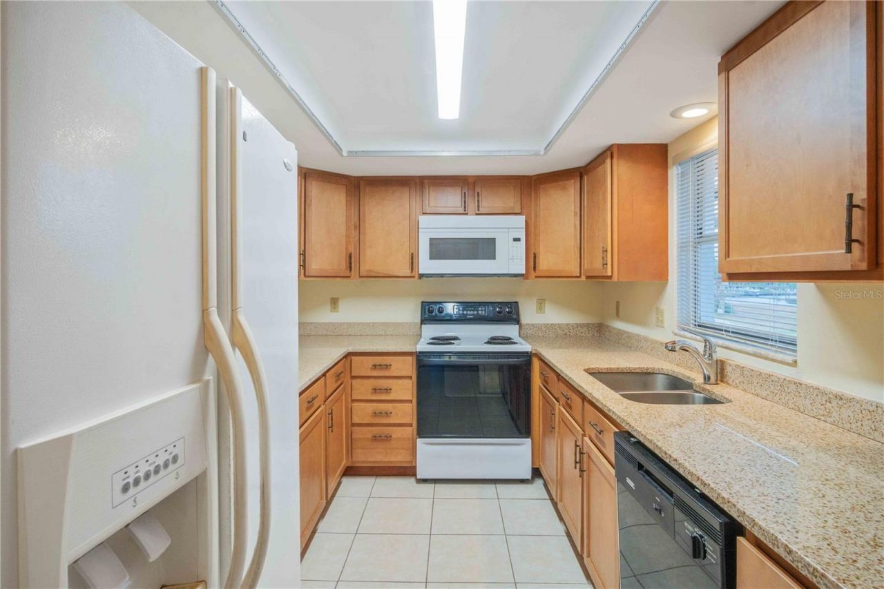 1432 Mediterranean Drive, Unit 2B, Punta Gorda, FL 33950 Photo