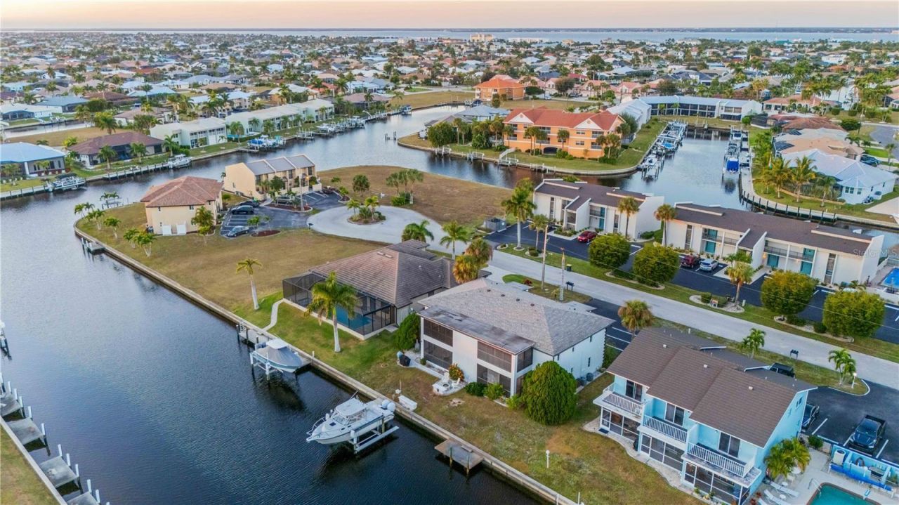 1432 Mediterranean Drive, Unit 2B, Punta Gorda, FL 33950 Photo