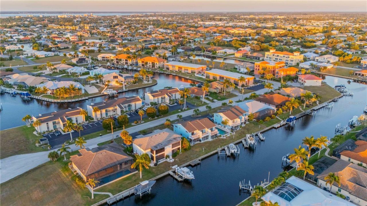 1432 Mediterranean Drive, Unit 2B, Punta Gorda, FL 33950 Photo