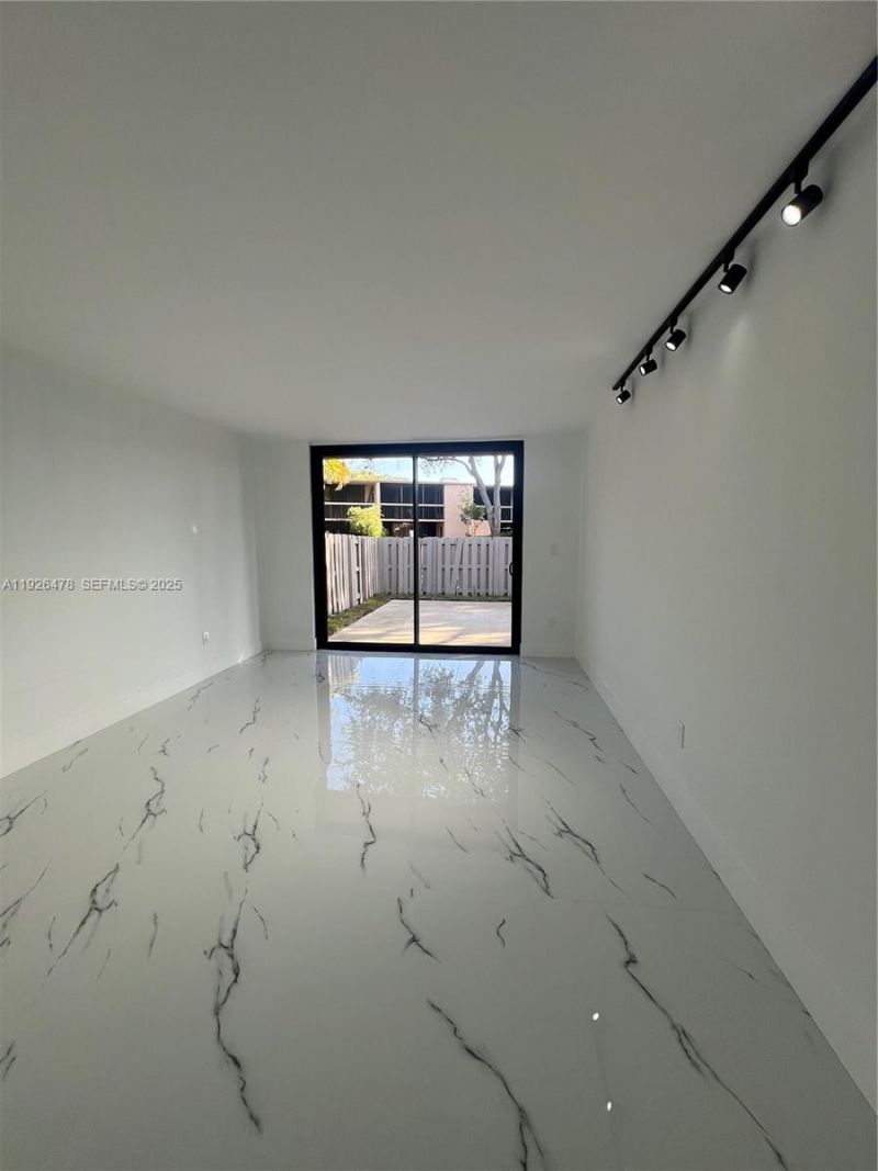 20610 NE 7th Ct, Miami, FL 33179 Photo