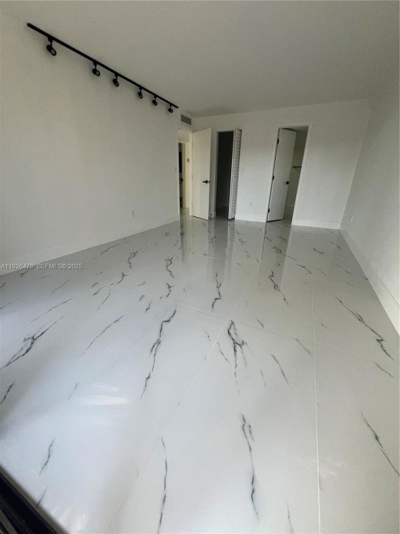 20610 NE 7th Ct, Miami, FL 33179 Photo