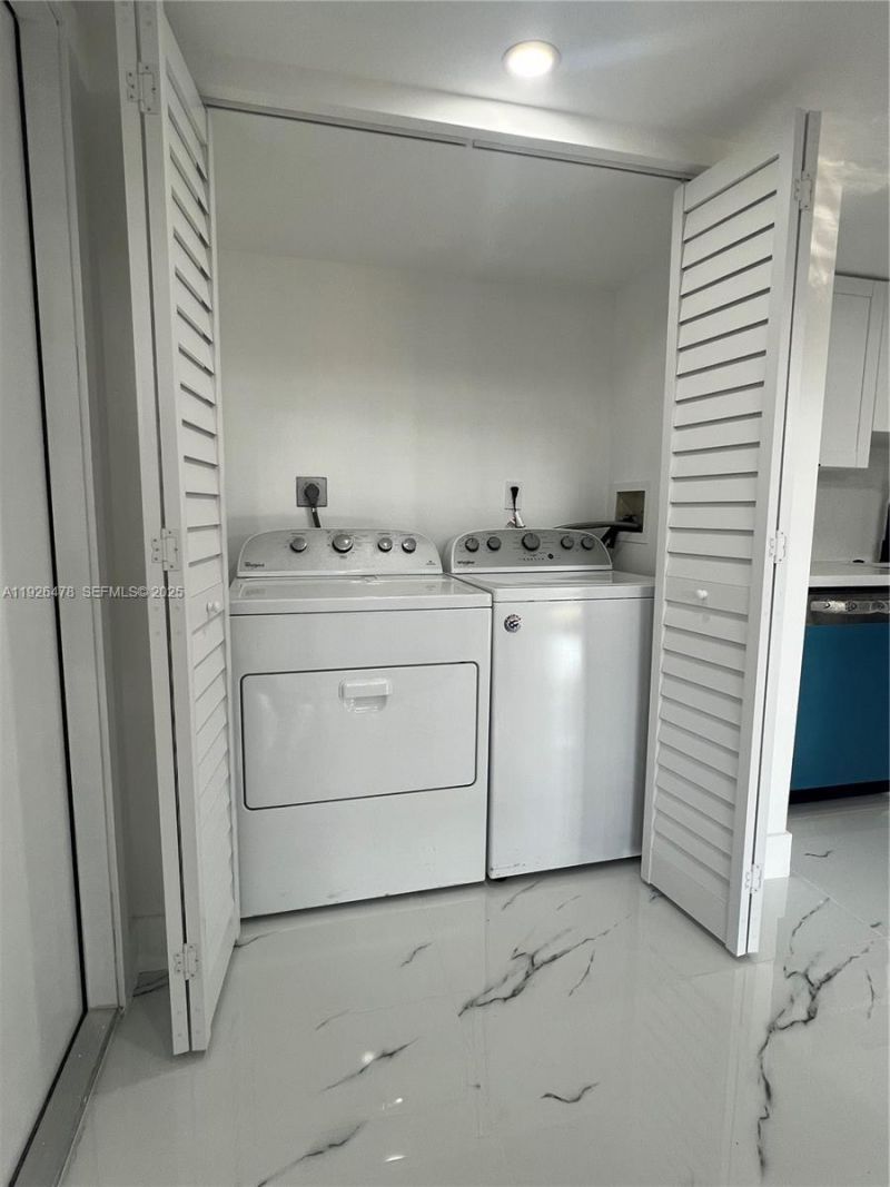 20610 NE 7th Ct, Miami, FL 33179 Photo