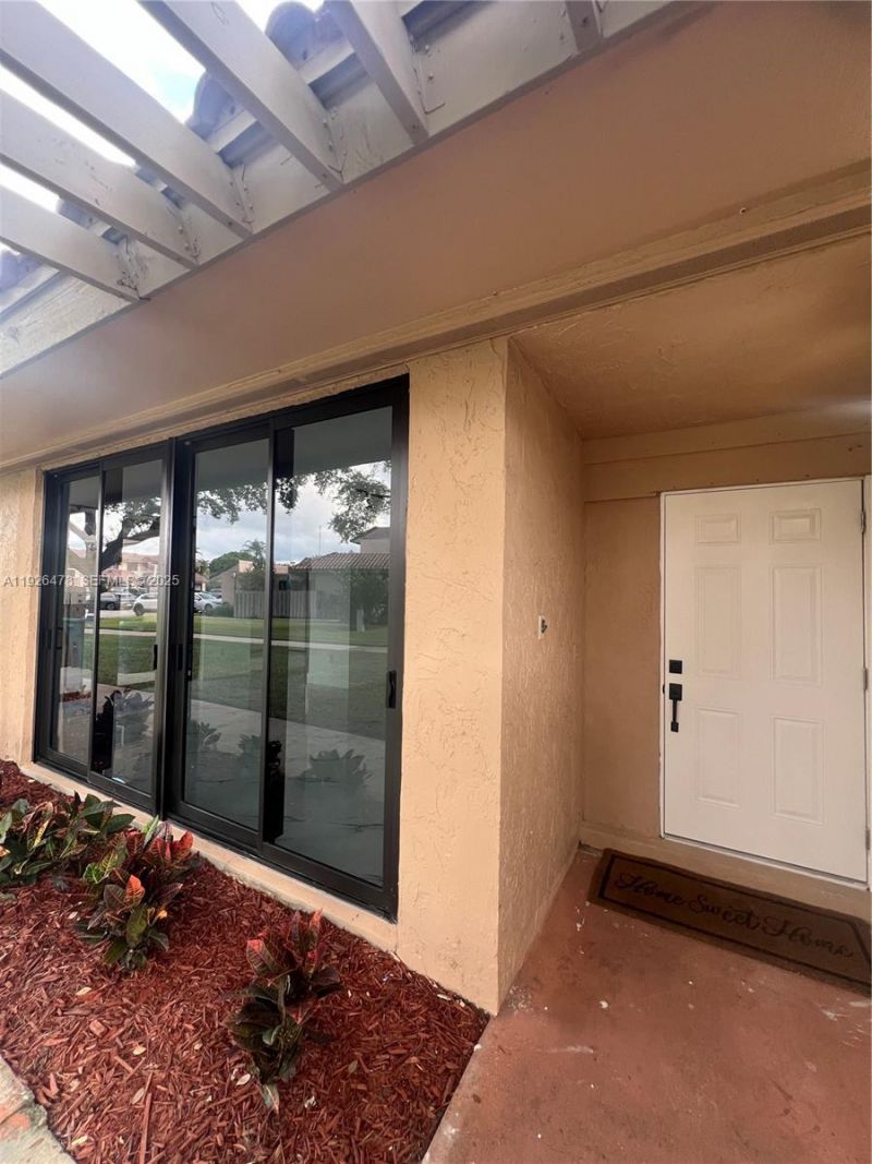 20610 NE 7th Ct, Miami, FL 33179 Photo