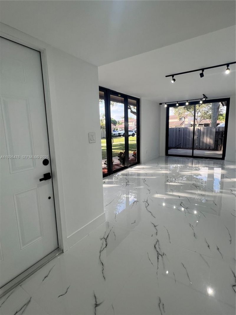 20610 NE 7th Ct, Miami, FL 33179 Photo