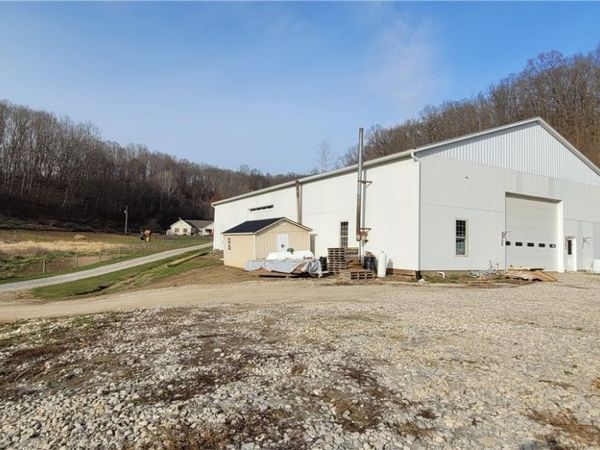 5619 Post Boy Road, Newcomerstown, OH 43832