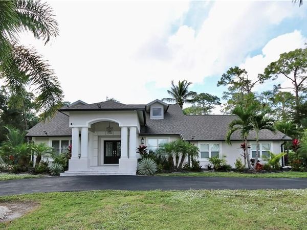 2061 Santa Barbara BLVD, NAPLES, FL 34116
