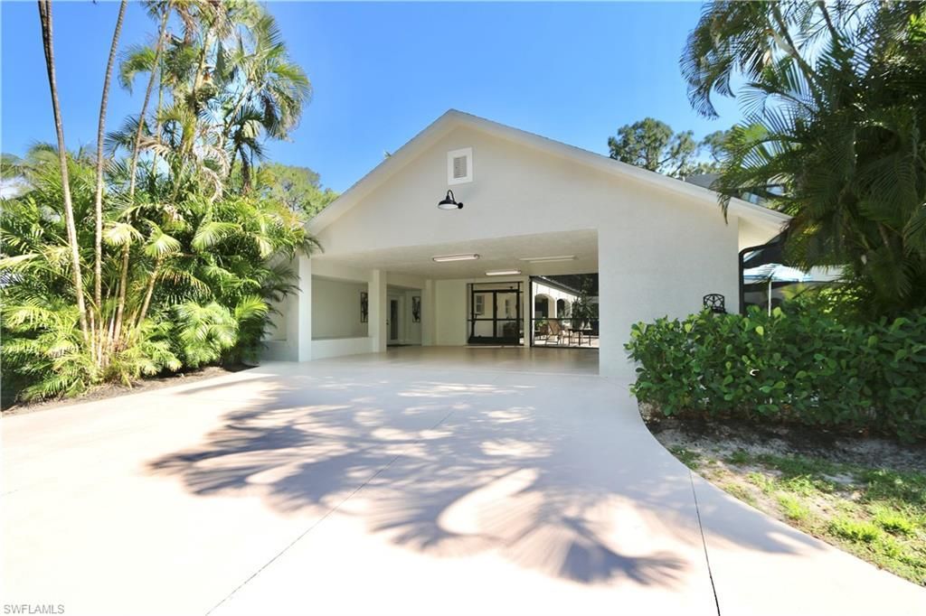 2061 Santa Barbara Blvd, Naples, FL 34116 Photo