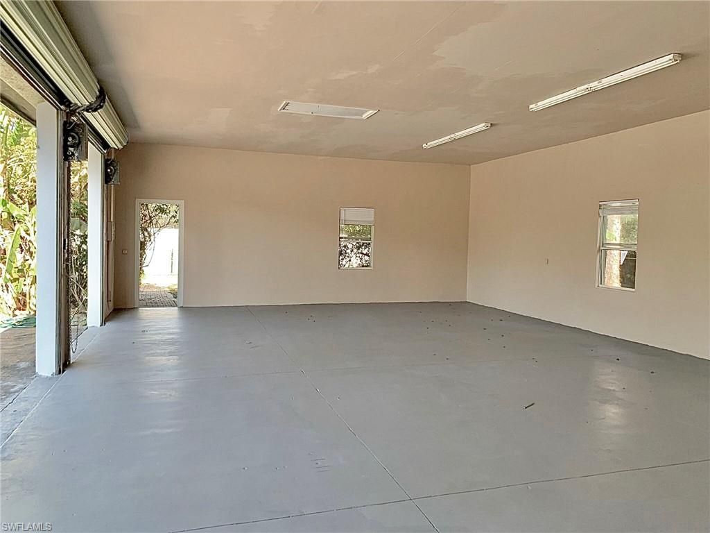 2061 Santa Barbara Blvd, Naples, FL 34116 Photo