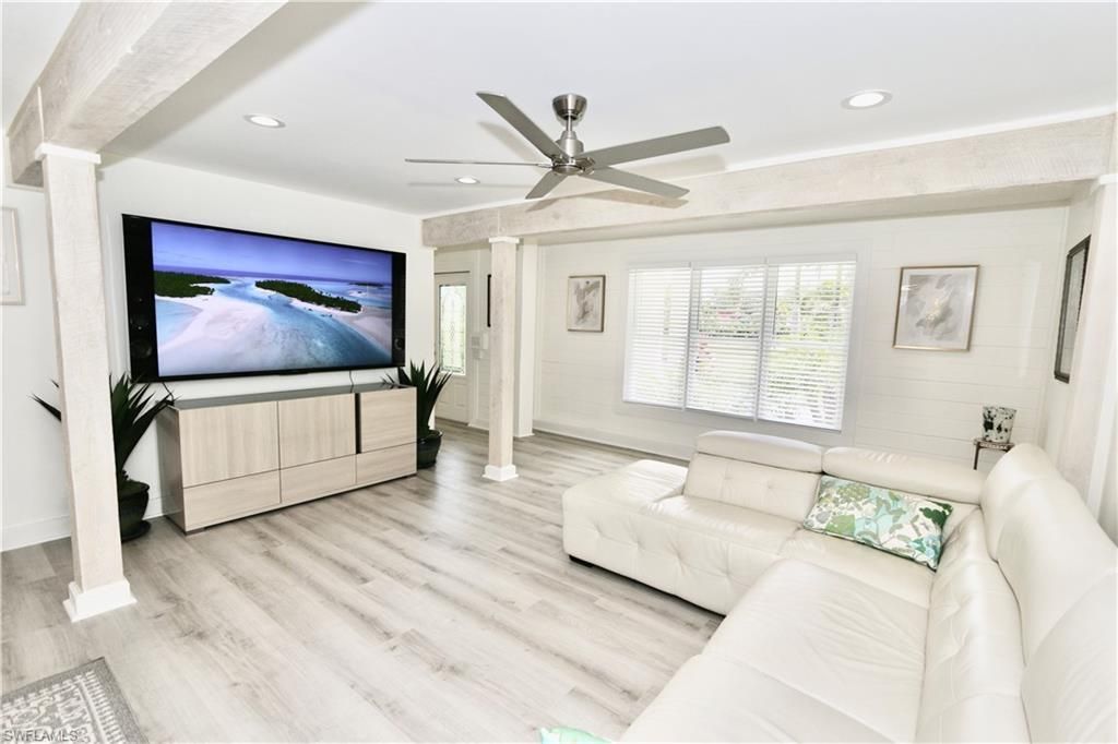 2061 Santa Barbara Blvd, Naples, FL 34116 Photo