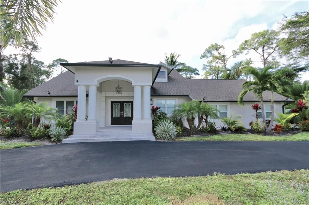2061 Santa Barbara Blvd, Naples, FL 34116 Photo