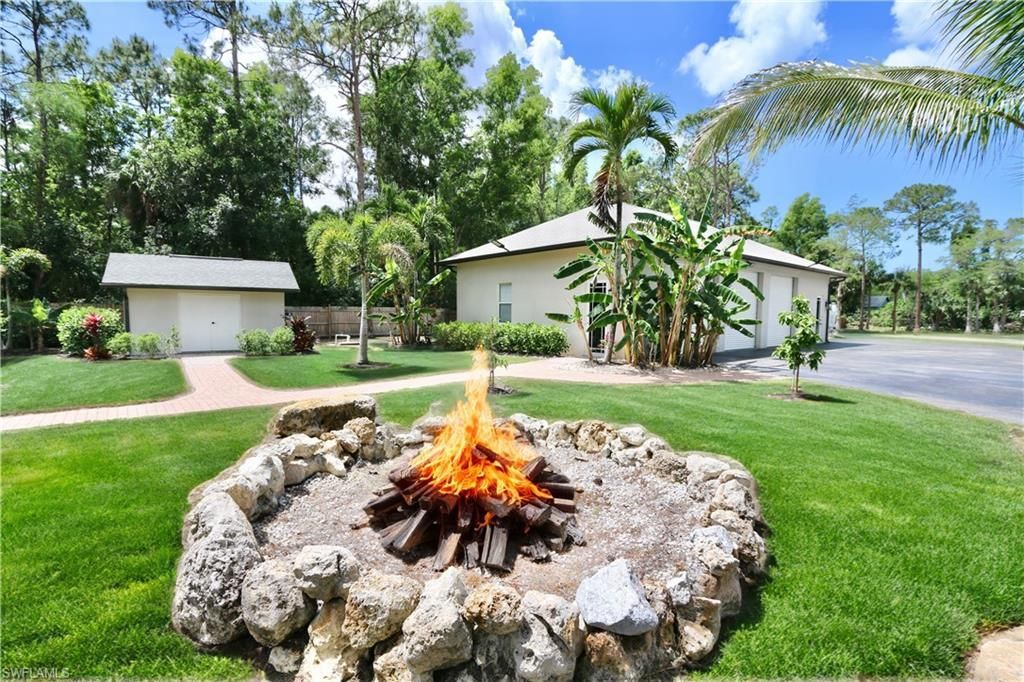 2061 Santa Barbara Blvd, Naples, FL 34116 Photo