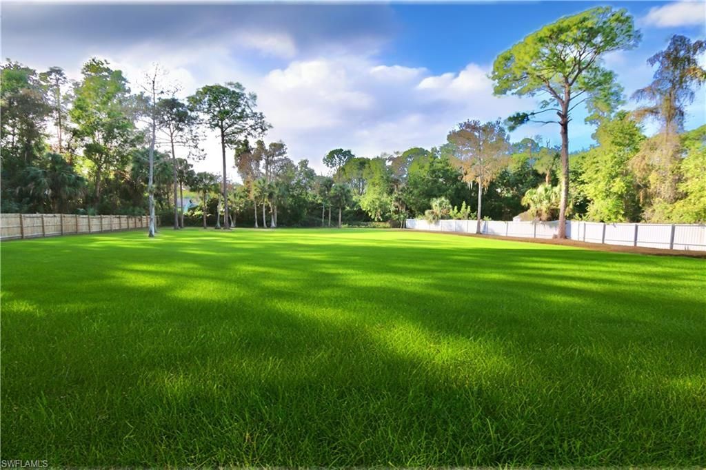 2061 Santa Barbara Blvd, Naples, FL 34116 Photo