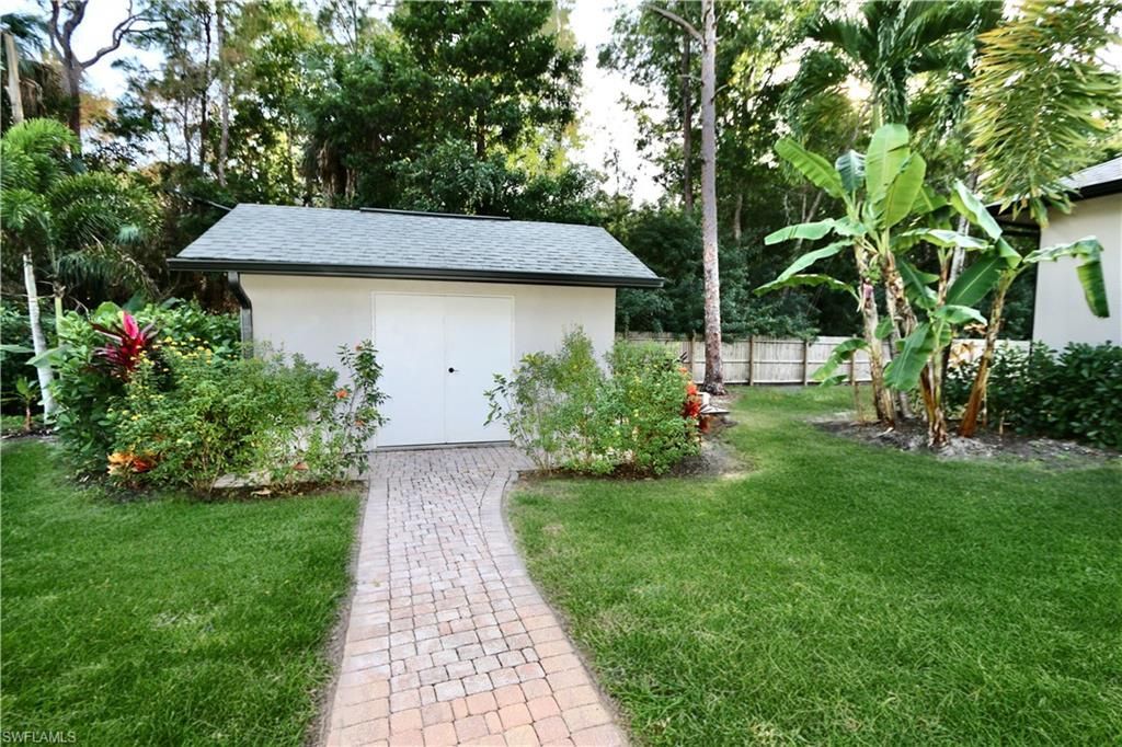 2061 Santa Barbara Blvd, Naples, FL 34116 Photo