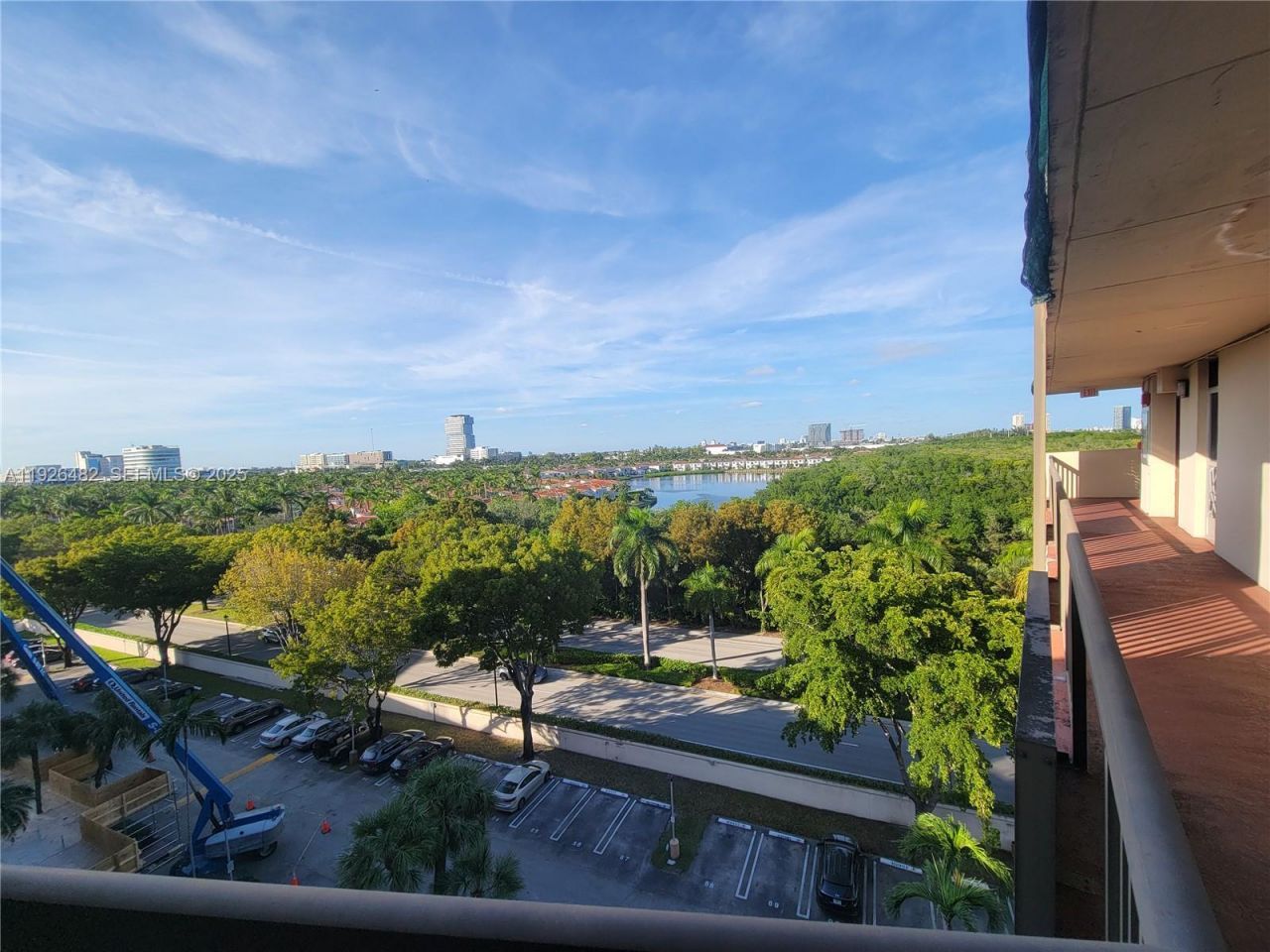 3301 N Country Club Dr, Unit 811, Aventura, FL 33180 Photo