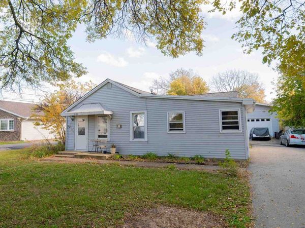 1225 S Lawler Avenue, Lombard, IL 60148