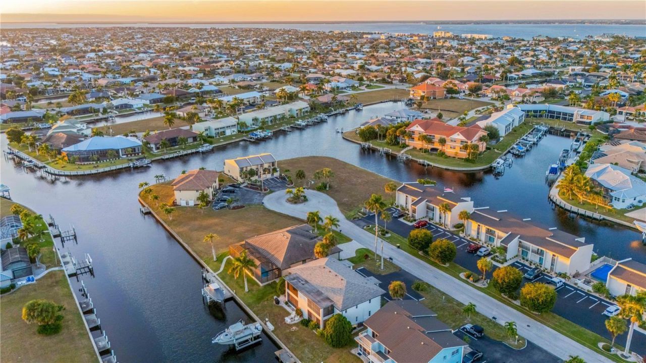 1432 Mediterranean Drive, Unit 1B, Punta Gorda, FL 33950 Photo