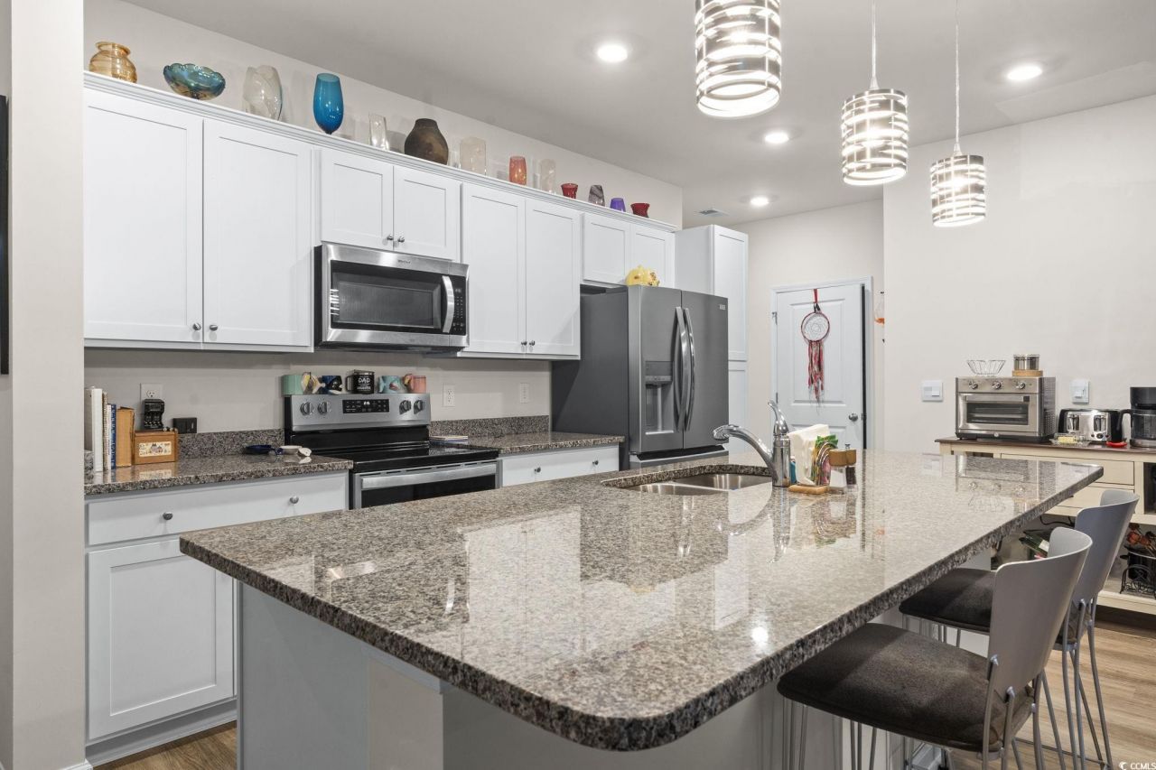 327 Vaccaro Dr. Photo 10