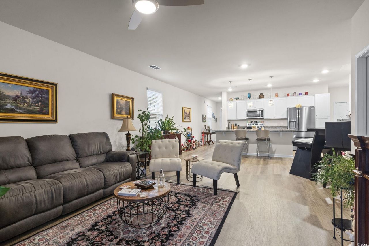 327 Vaccaro Dr. Photo 15