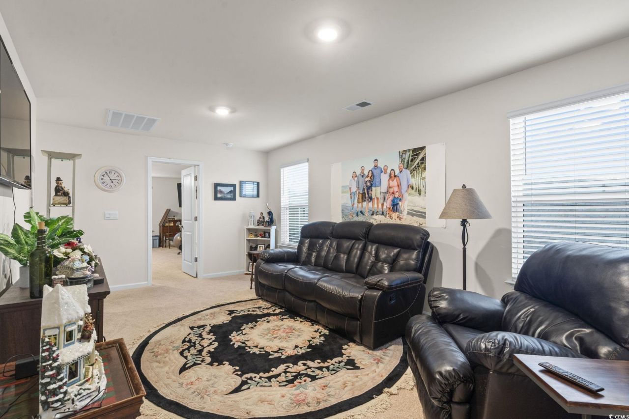 327 Vaccaro Dr. Photo 16