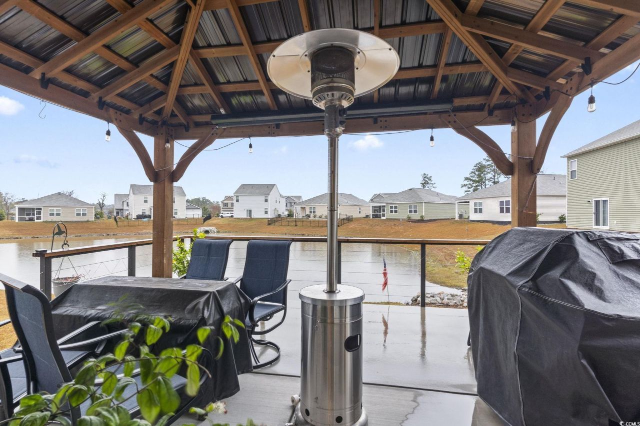 327 Vaccaro Dr. Photo 4