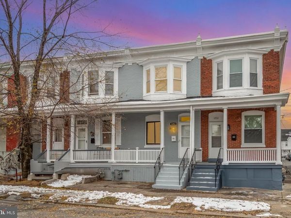 1353 HOWARD STREET, HARRISBURG, PA 17104