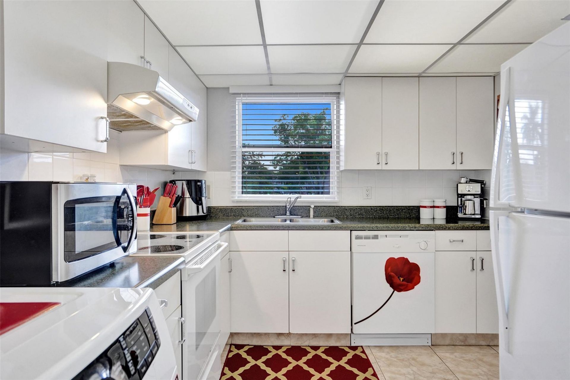 10467 Sunrise Lakes Boulevard, Unit 210, Sunrise, FL 33322 Photo